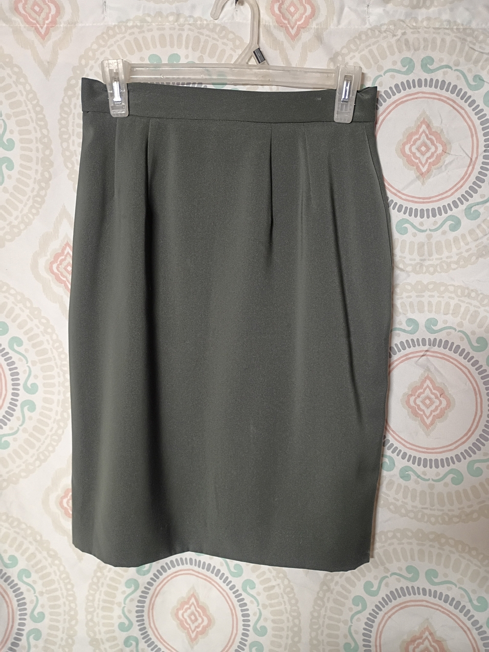 Source Unknown Olive Green Pencil Skirt with Front Pleats